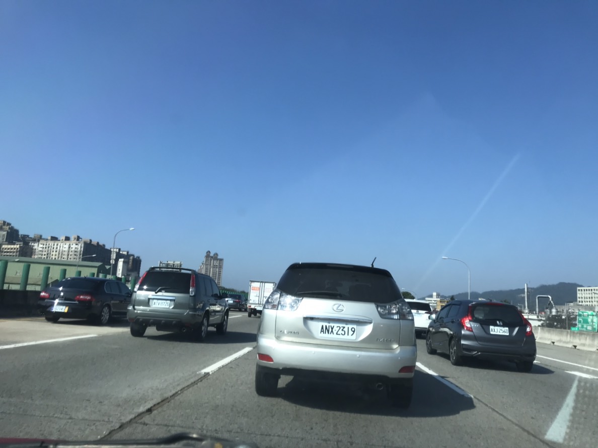 初三出遊與北返工作崗位車潮恐延車達140萬車公里,創史上新高。 圖:葉宜哲/攝 初三出遊與北返工作崗位車潮恐延車達140萬車公里,創史上新高。 圖:葉宜哲/攝