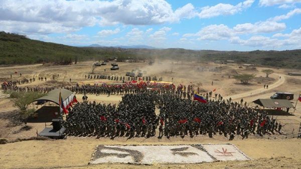 「2019安哥斯圖娜」軍事演習號稱是委內瑞拉200年來最大規模軍演,包括陸地作戰與防空系統演練。 圖:翻攝委內瑞拉總統府 「2019安哥斯圖娜」軍事演習號稱是委內瑞拉200年來最大規模軍演,包括陸地作戰與防空系統演練。 圖:翻攝委內瑞拉總統府