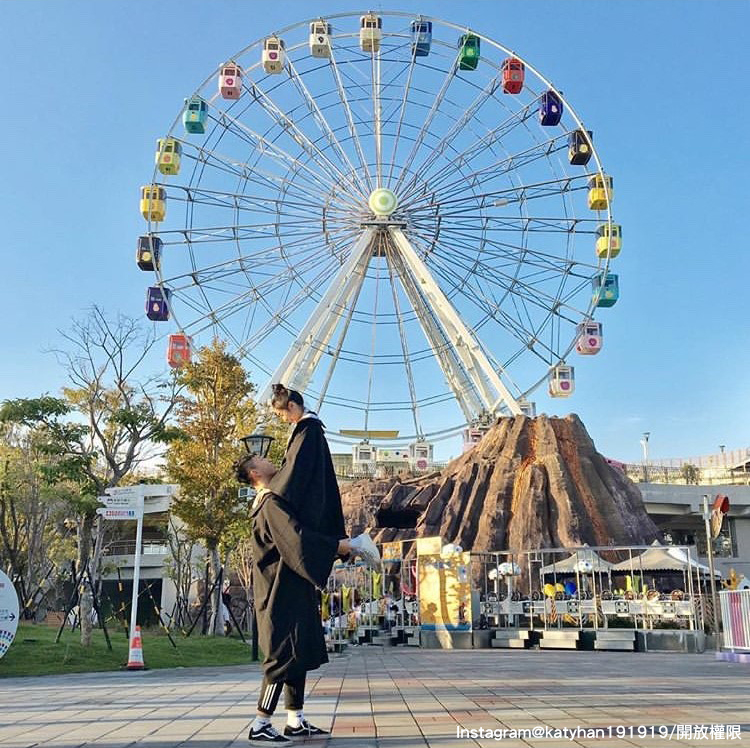 「兒童新樂園」除了是小朋友的玩樂天堂,也是情侶們約會的好選擇。 圖:翻攝自instagram katyhan191919/開放權限 「兒童新樂園」除了是小朋友的玩樂天堂,也是情侶們約會的好選擇。 圖:翻攝自instagram katyhan191919/開放權限