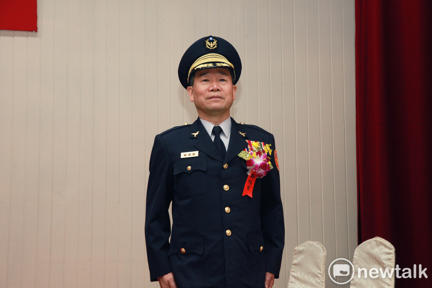 新任局長陳國進曾任警政署科長、督察,桃園縣警局副局長、台北市警局北投分局長、屏東縣警局長、保六總隊長,警政署警政委員等職。 圖:林昀真/攝 新任局長陳國進曾任警政署科長、督察,桃園縣警局副局長、台北市警局北投分局長、屏東縣警局長、保六總隊長,警政署警政委員等職。 圖:林昀真/攝