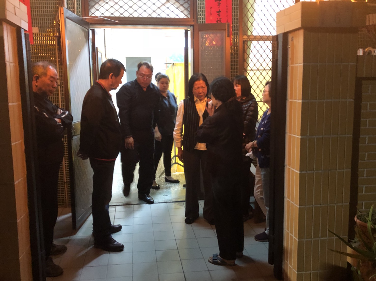 廖天隆大體已運回家中。 圖:翻攝記者群組 廖天隆大體已運回家中。 圖:翻攝記者群組