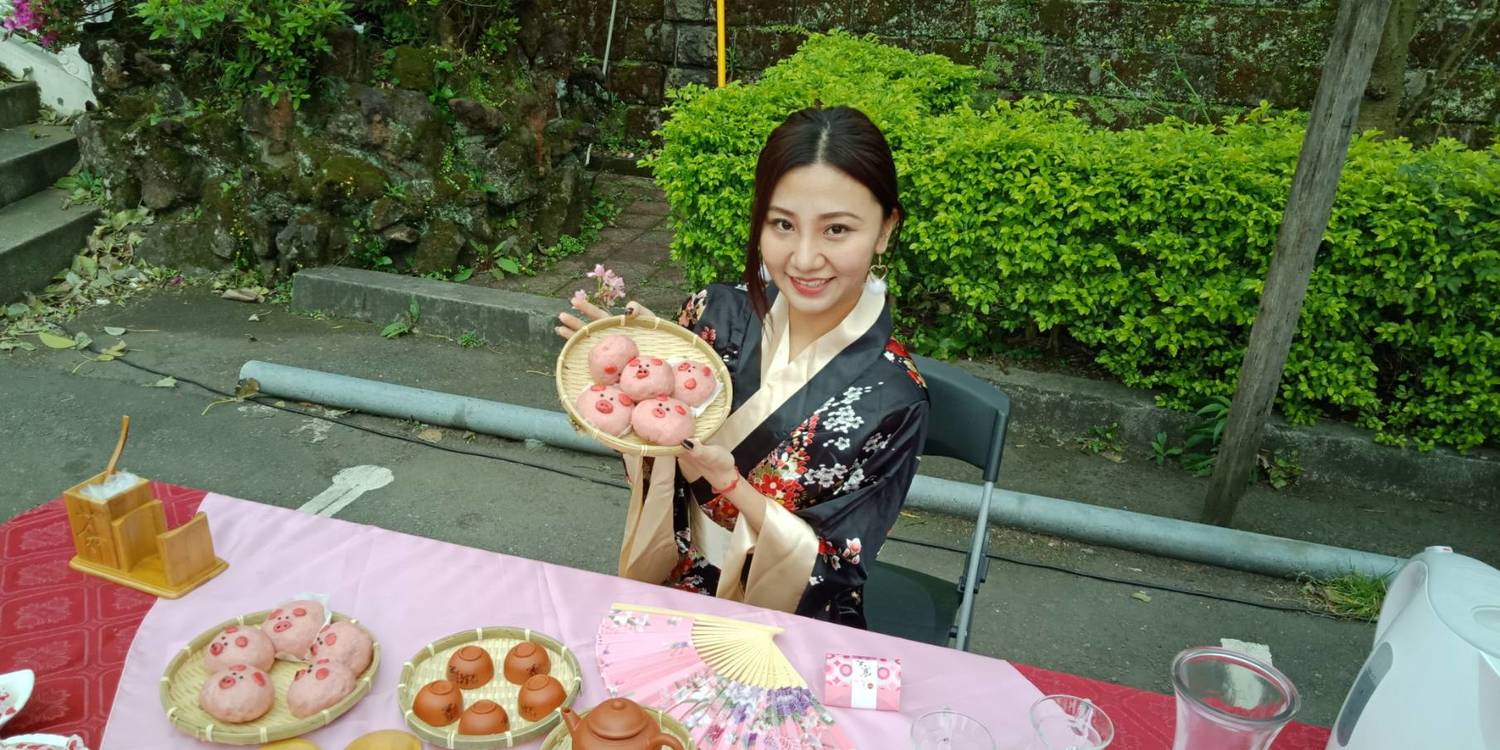 「櫻花稼期」記者會安排製作可愛小豬櫻花粿,十分討喜可愛。 圖:淡水區公所提供 「櫻花稼期」記者會安排製作可愛小豬櫻花粿,十分討喜可愛。 圖:淡水區公所提供
