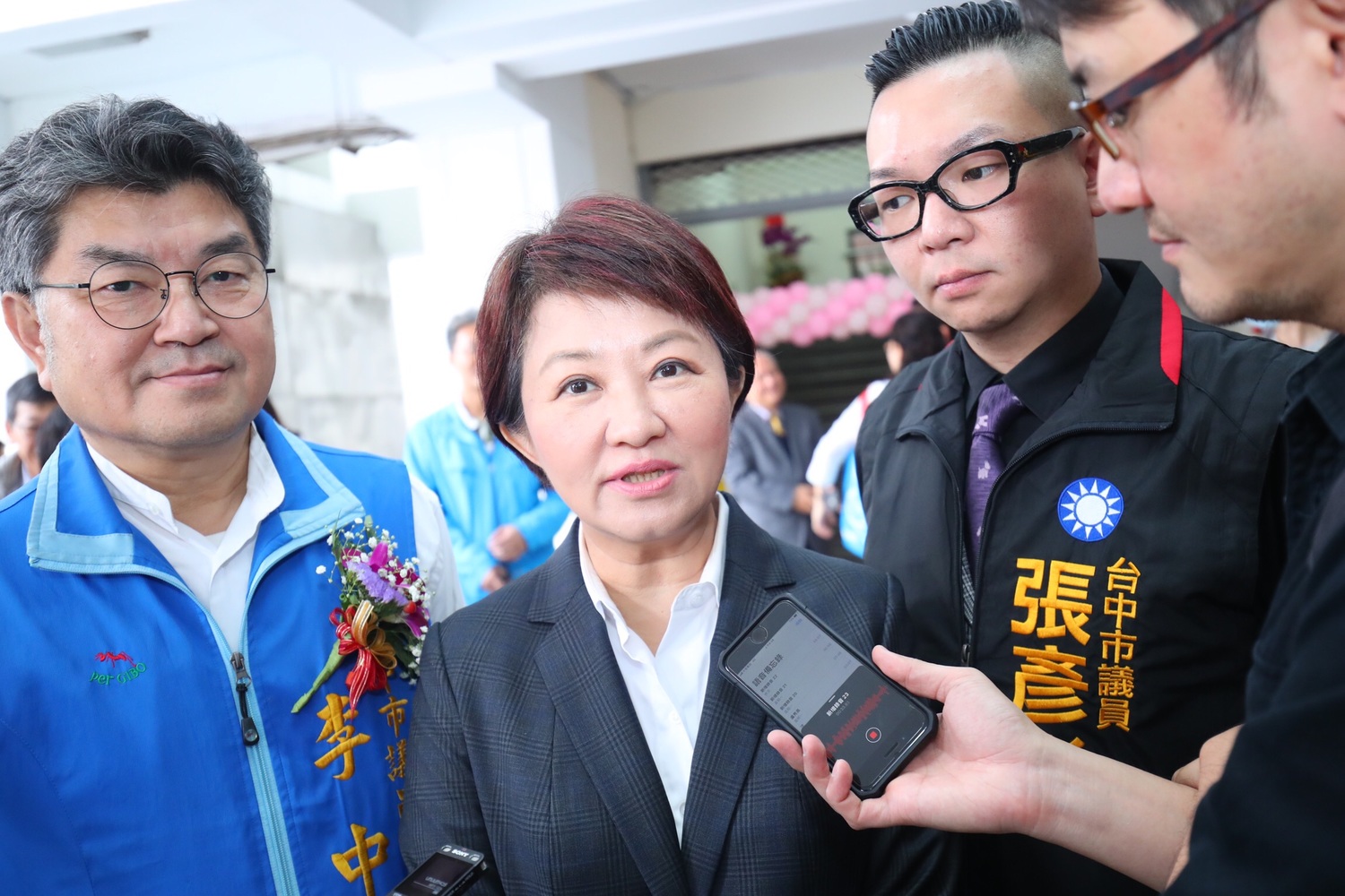 台中市長盧秀燕隔空向林佳龍爭取山海環線由中央全額補助。 圖:台中市政府/提供 台中市長盧秀燕隔空向林佳龍爭取山海環線由中央全額補助。 圖:台中市政府/提供