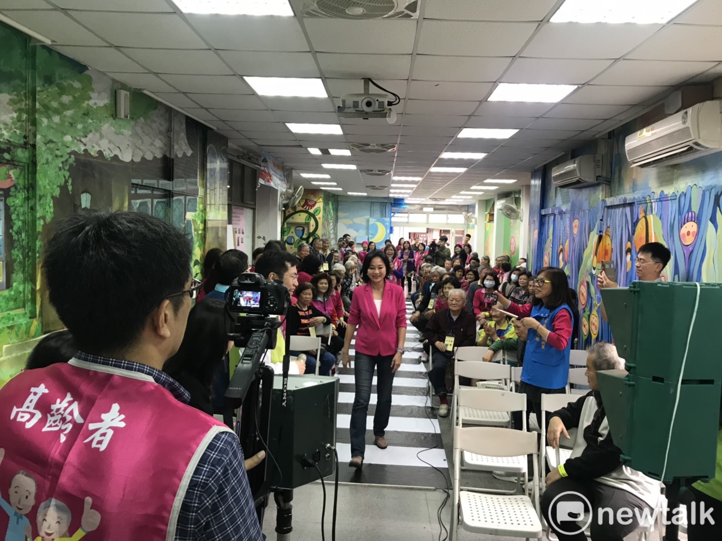 國民黨不分區立委柯志恩,現身「高齡長者用路安全」宣導活動。 圖:板橋區監理站提供 國民黨不分區立委柯志恩,現身「高齡長者用路安全」宣導活動。 圖:板橋區監理站提供