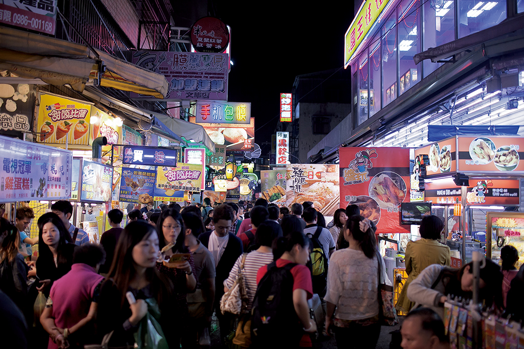 逢甲夜市。圖:交通部觀光局/提供 逢甲夜市。圖:交通部觀光局/提供