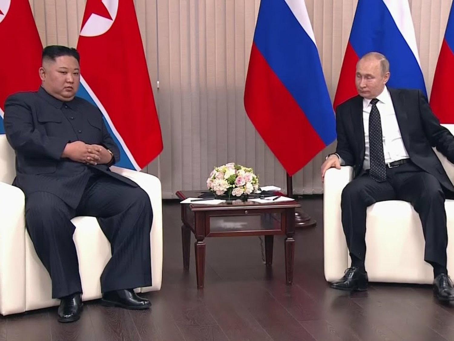 北韓領導人金正恩先前與俄羅斯總統普丁會面。 圖:翻攝自Youtube 北韓領導人金正恩先前與俄羅斯總統普丁會面。 圖:翻攝自Youtube