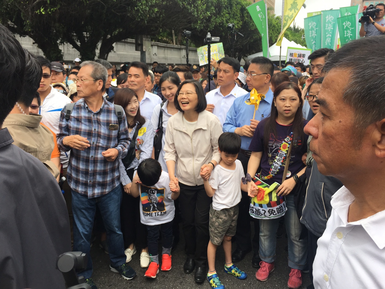 總統蔡英文出席廢核大遊行。 圖:張良一/攝 總統蔡英文出席廢核大遊行。 圖:張良一/攝