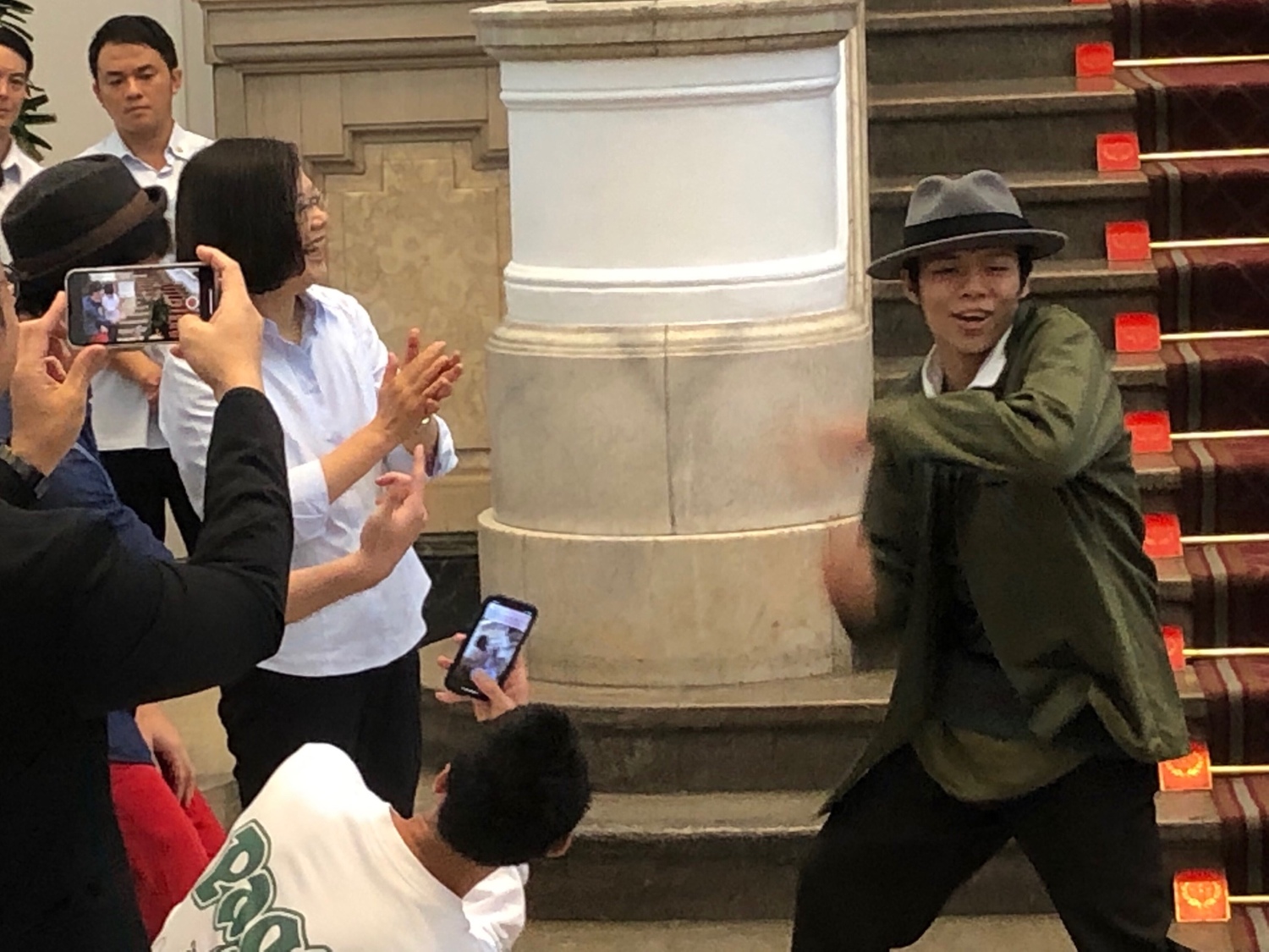 蔡英文總統上午接見「第十四屆 COLLEGE HIGH 全國制霸活動冠軍隊伍」。 圖:趙婉淳/攝 蔡英文總統上午接見「第十四屆 COLLEGE HIGH 全國制霸活動冠軍隊伍」。 圖:趙婉淳/攝