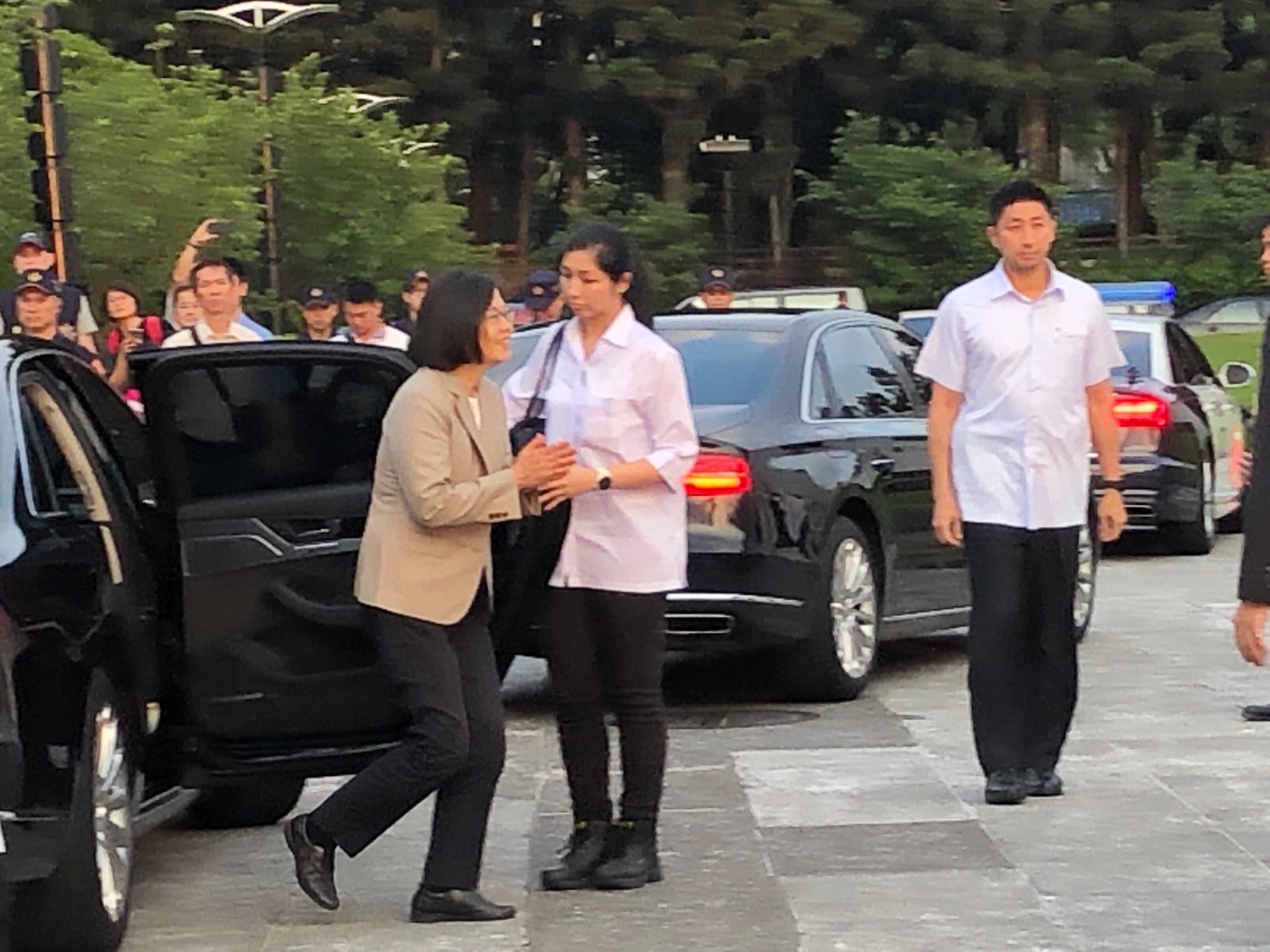 蔡英文總統晚間參加慈濟浴佛大典。 圖:趙婉淳/攝 蔡英文總統晚間參加慈濟浴佛大典。 圖:趙婉淳/攝