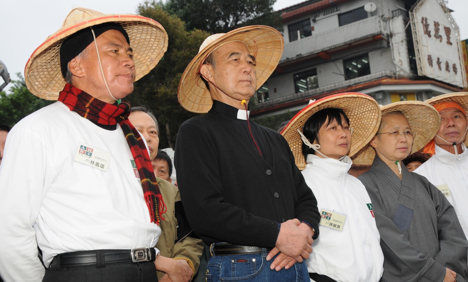 人民作主運動千里苦行,高俊明牧師(左2)與林義雄(左1)出席該項活動,一同見證。 圖:邱萬興/攝影 人民作主運動千里苦行,高俊明牧師(左2)與林義雄(左1)出席該項活動,一同見證。 圖:邱萬興/攝影