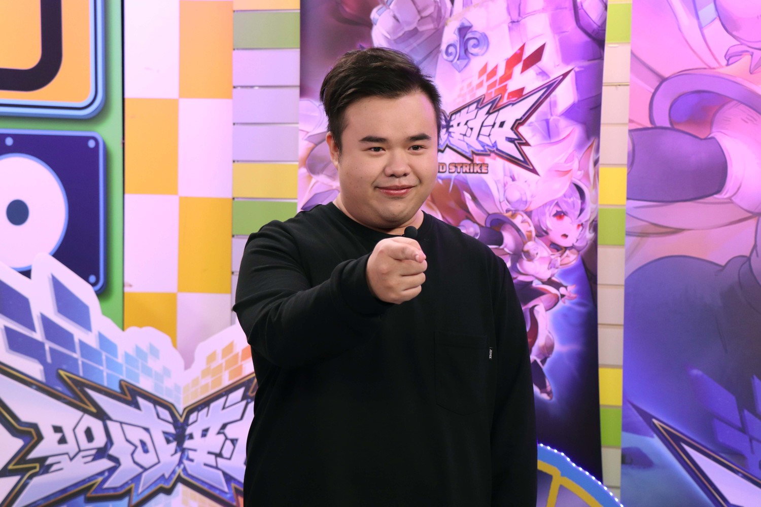 Cyo常在狼谷競技台《電競老司機》等節目教學和播報。