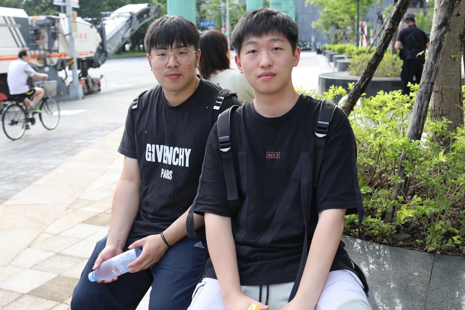 現場也有許多來自LPL賽區的男性粉絲 圖:蔡幸秀/攝 現場也有許多來自LPL賽區的男性粉絲 圖:蔡幸秀/攝