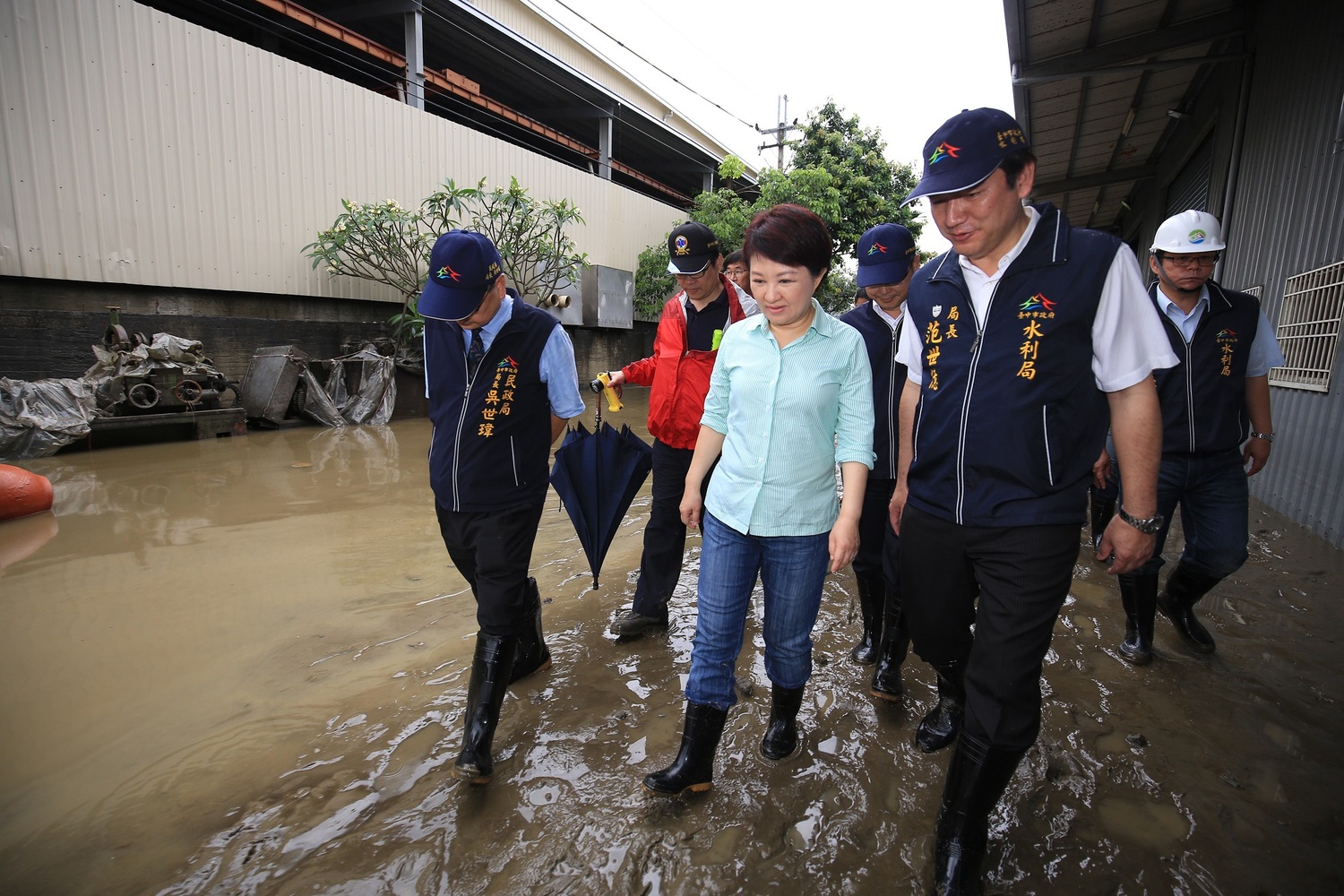 台中市長盧秀燕視察災情。 台中市政府/提供 台中市長盧秀燕視察災情。 台中市政府/提供