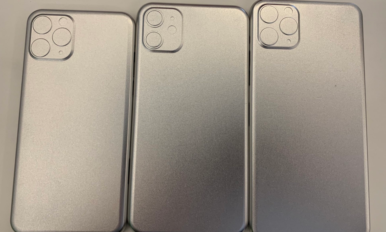 複習一下,這就是日前在網路上傳出的iPhone模具照。這代表手機可能就是長這樣。圖:翻攝網路 複習一下,這就是日前在網路上傳出的iPhone模具照。這代表手機可能就是長這樣。圖:翻攝網路
