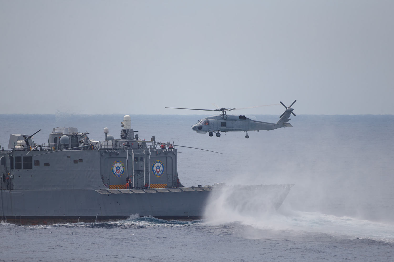 東部海域演練「海空聯合操演」,海軍反潛機起降。 圖:翻攝中華民國海軍臉書 東部海域演練「海空聯合操演」,海軍反潛機起降。 圖:翻攝中華民國海軍臉書