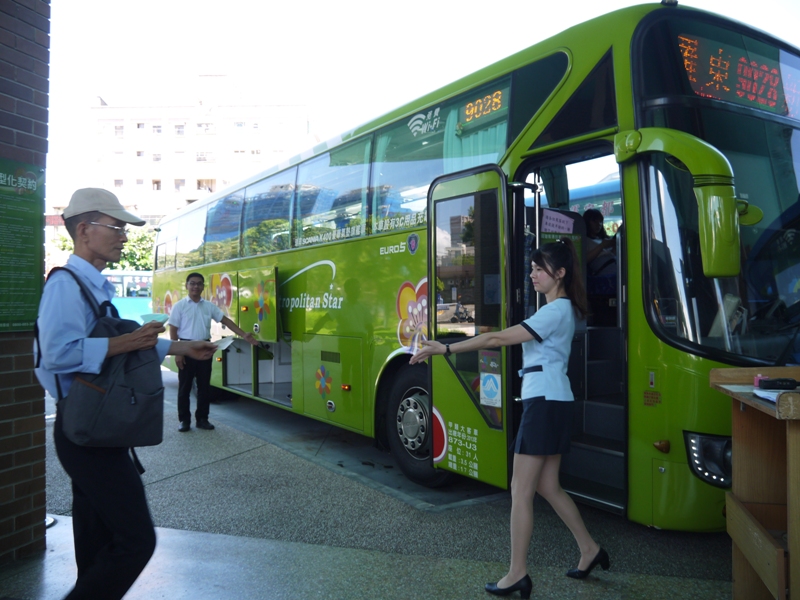 還有座位！百條公車票價大優惠  公路總局：搭公車遊宜花省時又省錢