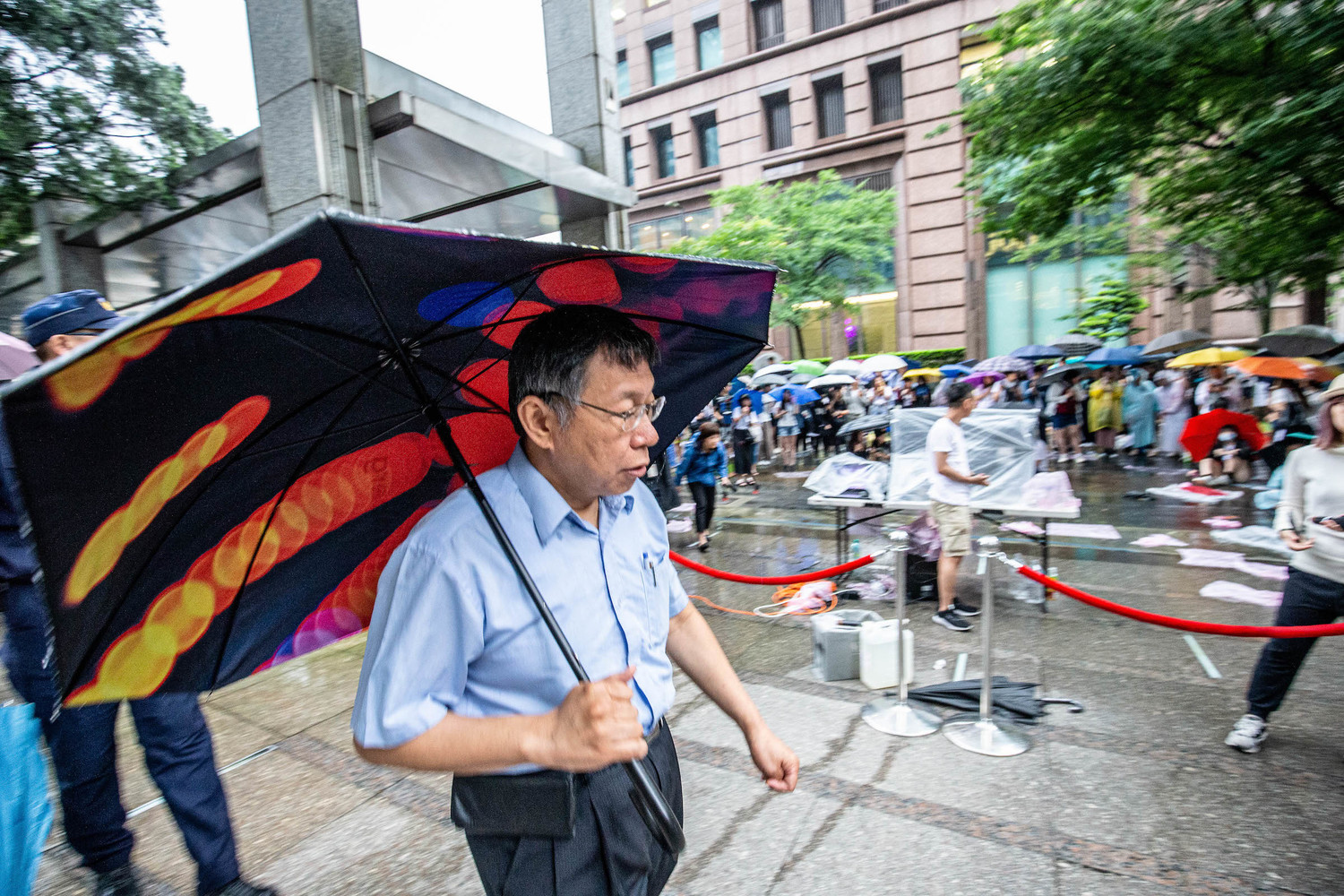 台北市長柯文哲待沒多久後,就離開現場。 圖:民眾 / 提供 台北市長柯文哲待沒多久後,就離開現場。 圖:民眾 / 提供