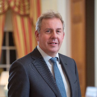 英國原駐美大使達洛克勛爵雖然已經去職,但又被爆持續洩漏美國極機密情報給特定記者。 圖:翻攝自達洛克推特 英國原駐美大使達洛克勛爵雖然已經去職,但又被爆持續洩漏美國極機密情報給特定記者。 圖:翻攝自達洛克推特