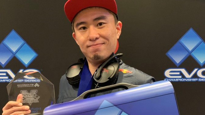 Bonchan拿下《EVO 2019》《快打旋風V》超白金賽冠軍。 圖:翻攝自推特 Bonchan拿下《EVO 2019》《快打旋風V》超白金賽冠軍。 圖:翻攝自推特