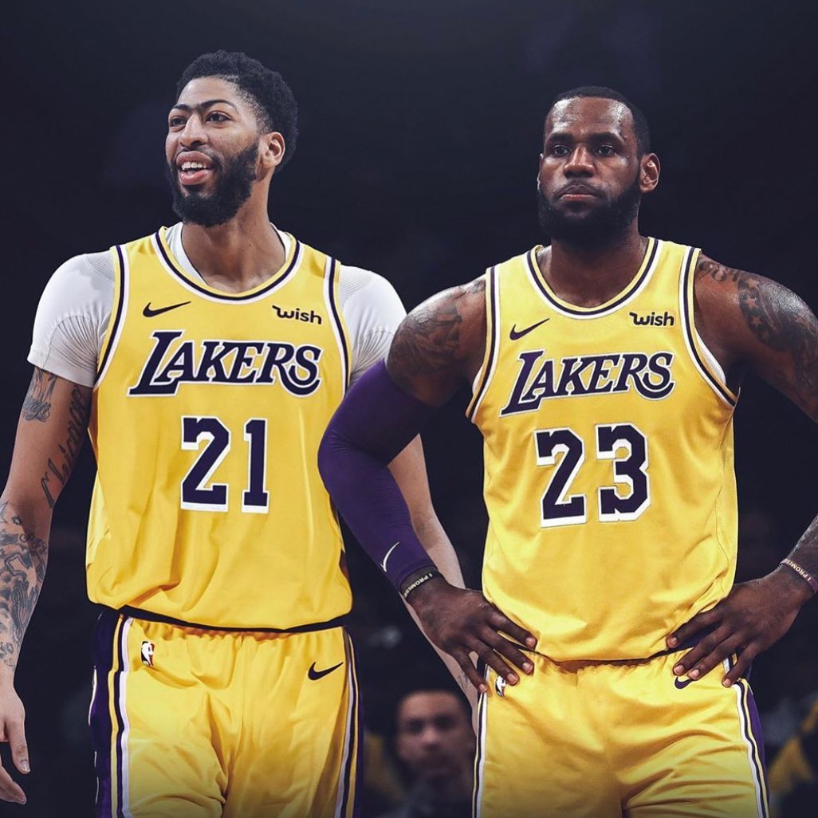 「詹皇」LeBron James搶先透露新隊友「一眉哥」Anthony Davis背號。 圖/美聯社/達志影像 「詹皇」LeBron James搶先透露新隊友「一眉哥」Anthony Davis背號。 圖/美聯社/達志影像