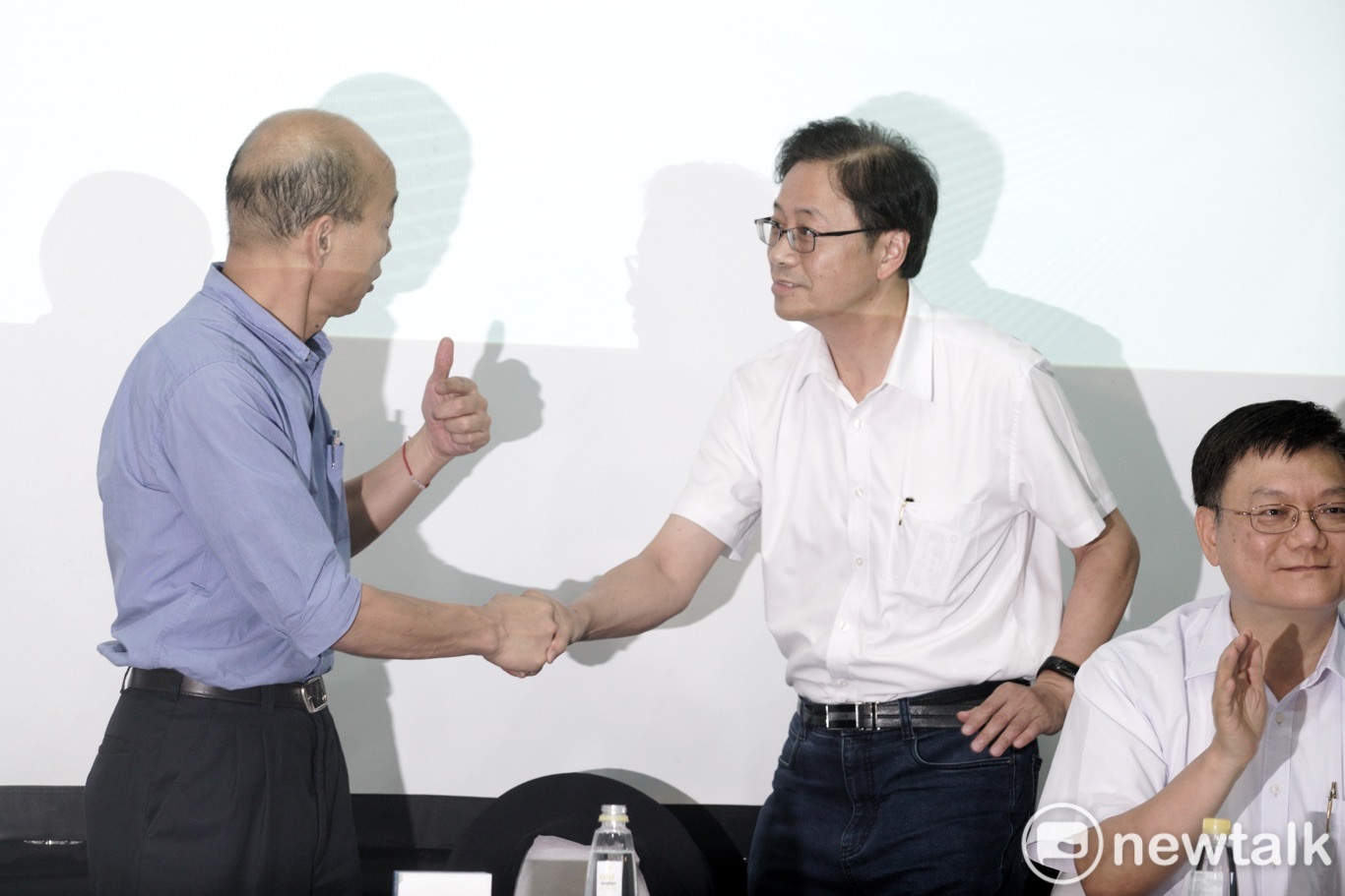國民黨總統參選人韓國瑜國政顧問團今(17)日對外公布首波100位成員名單,由國政團總召張善政領軍,杜紫軍、李鴻源、蔡玉玲三人擔任副總召。 圖:張良一/攝 國民黨總統參選人韓國瑜國政顧問團今(17)日對外公布首波100位成員名單,由國政團總召張善政領軍,杜紫軍、李鴻源、蔡玉玲三人擔任副總召。 圖:張良一/攝