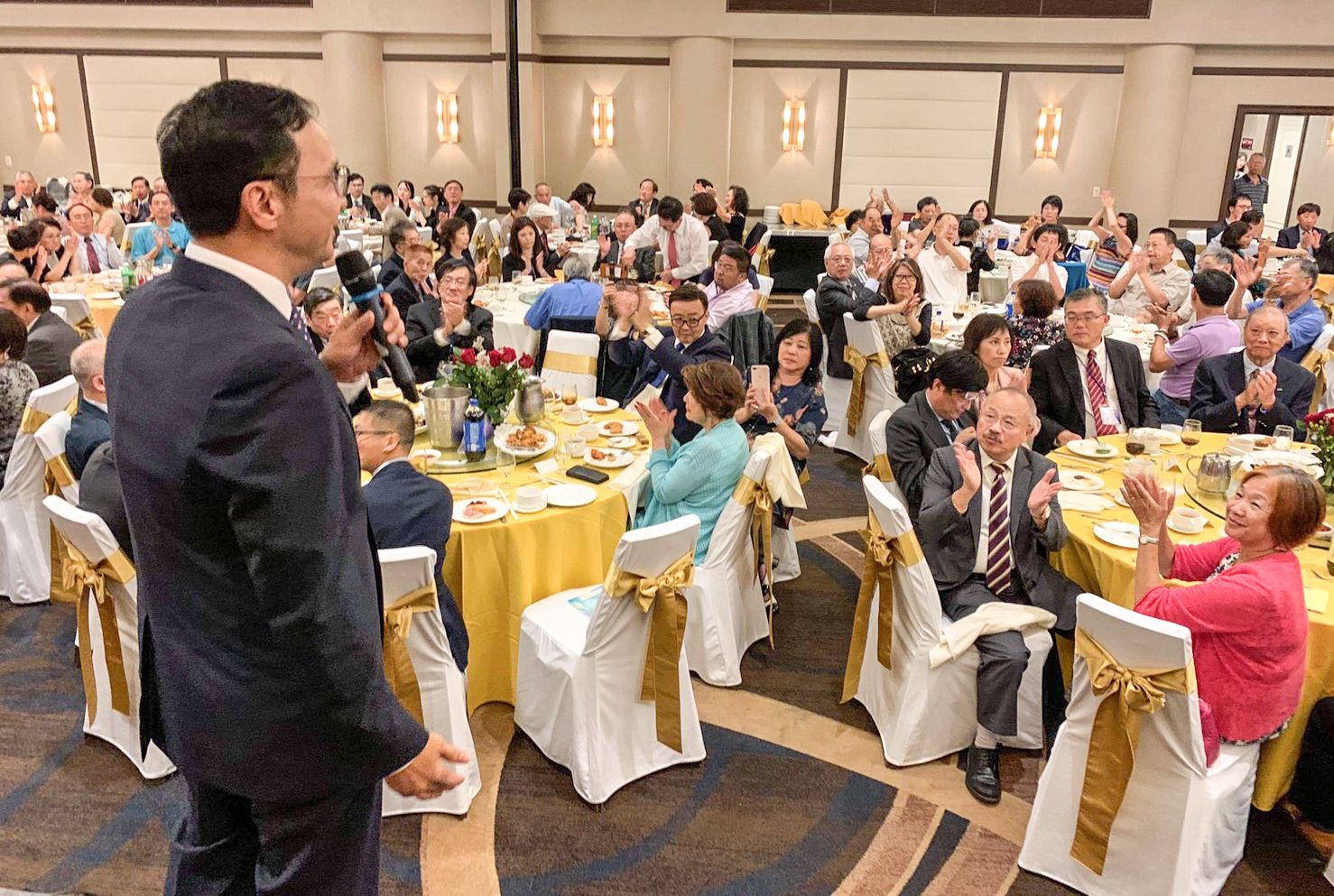 朱立倫受邀至紐約美東華人學術聯誼會發表演說,暢談8年新北市長施政心得。 圖:朱立倫辦公室提供 朱立倫受邀至紐約美東華人學術聯誼會發表演說,暢談8年新北市長施政心得。 圖:朱立倫辦公室提供
