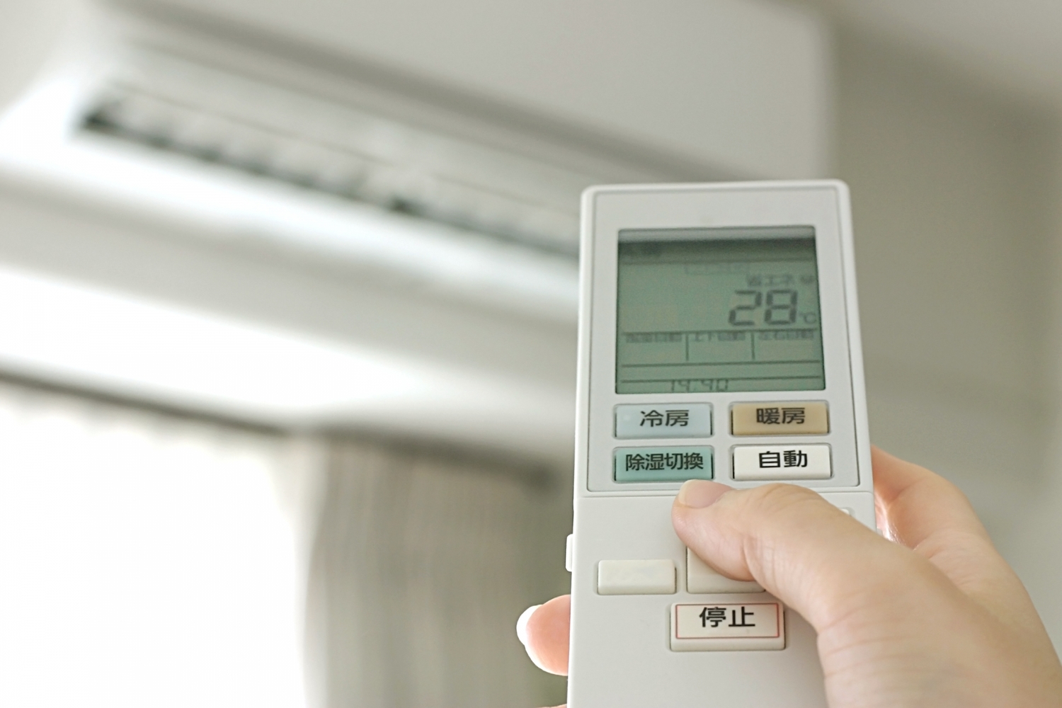 冷氣清潔後不僅改善降溫效率,還能省下電費。 示意圖/取自 photoAC 冷氣清潔後不僅改善降溫效率,還能省下電費。 示意圖/取自 photoAC