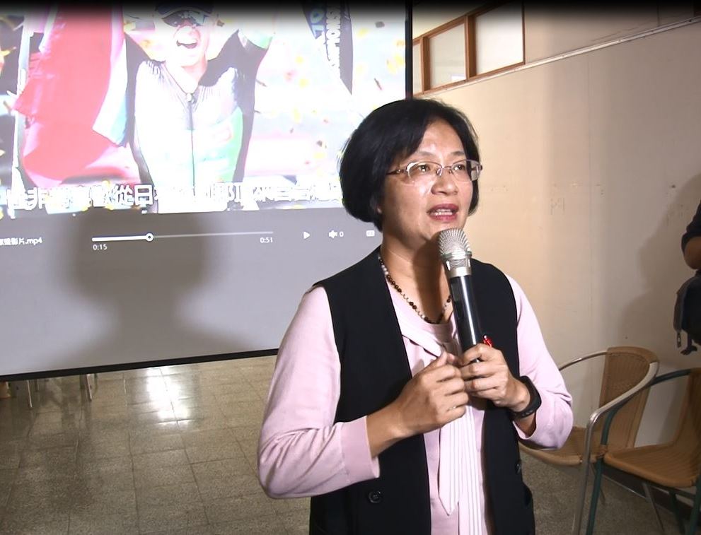 彰化縣長王惠美宣布伊登即將來參加田中馬。 圖:彰化縣政府/提供 彰化縣長王惠美宣布伊登即將來參加田中馬。 圖:彰化縣政府/提供