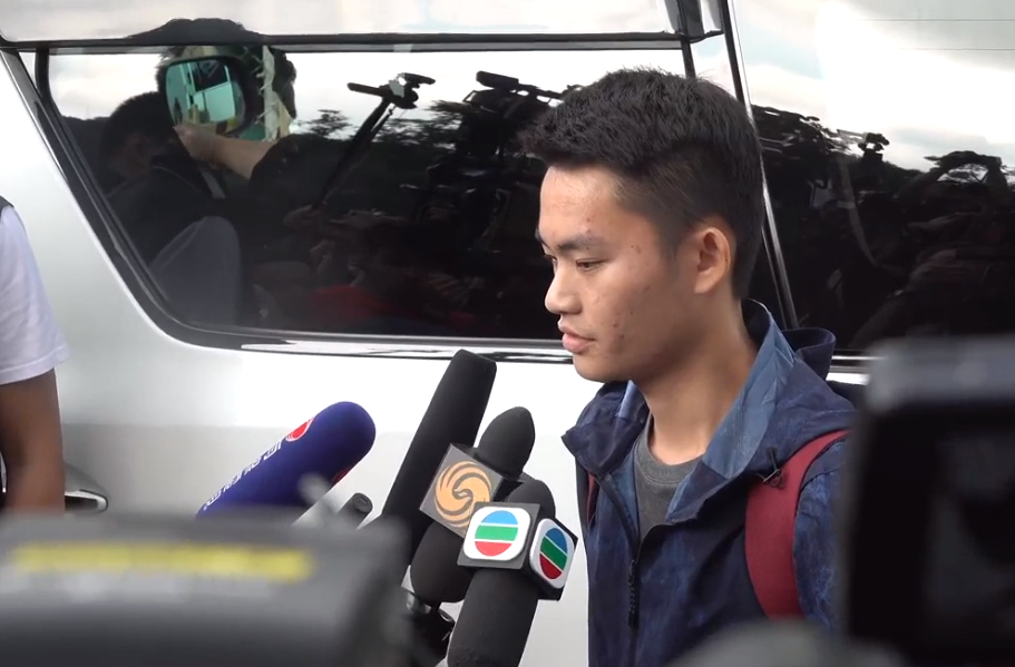 「港女命案」主嫌陳同佳今(23)日在香港「另案」刑滿出獄,是否來台投案備受各界關注。 圖:翻攝自立場新聞影片 「港女命案」主嫌陳同佳今(23)日在香港「另案」刑滿出獄,是否來台投案備受各界關注。 圖:翻攝自立場新聞影片