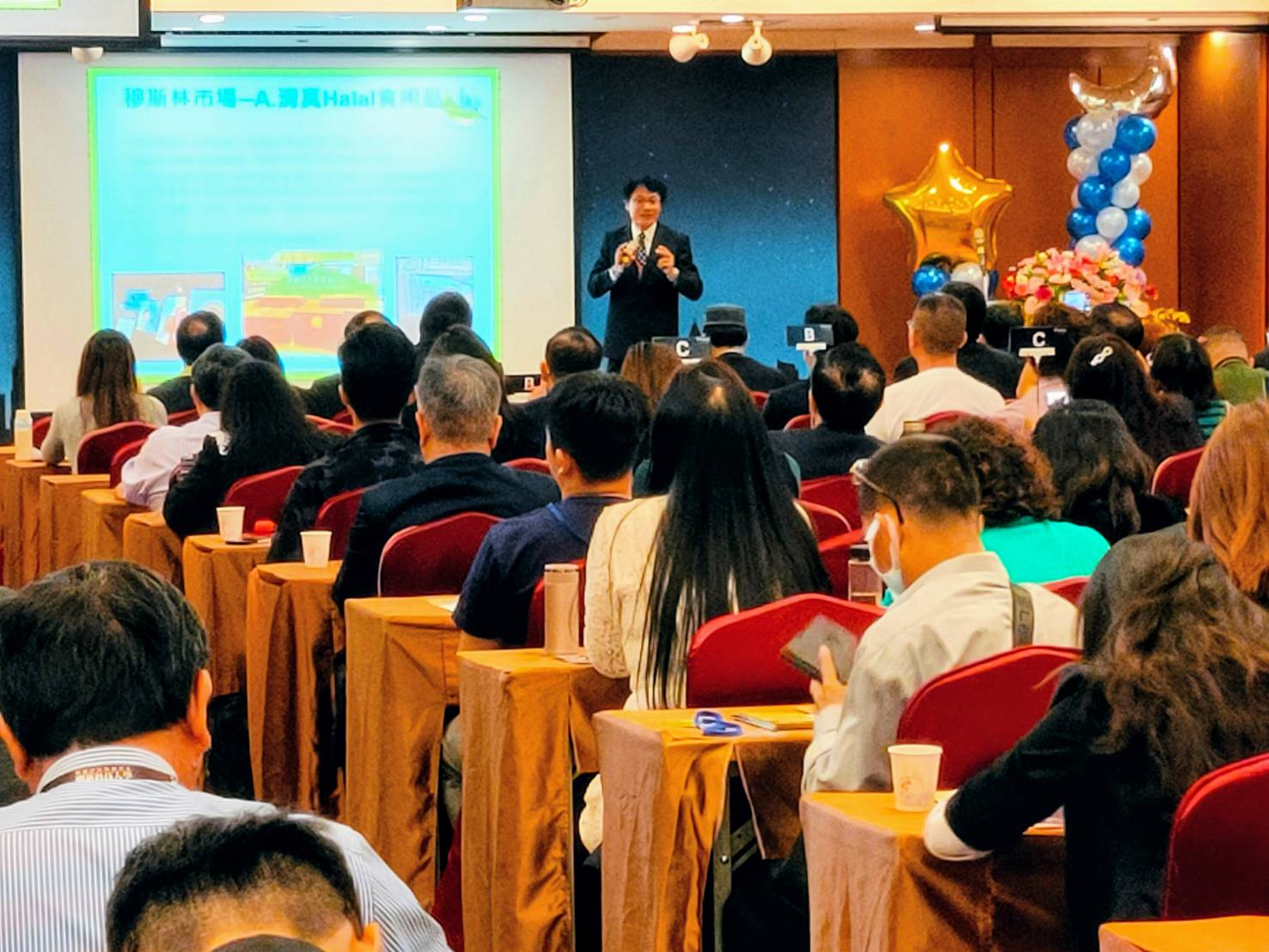 交通部觀光局在西湖渡假村辦理第二場穆斯林國際研討會。 交通部觀光局/提供 交通部觀光局在西湖渡假村辦理第二場穆斯林國際研討會。 交通部觀光局/提供