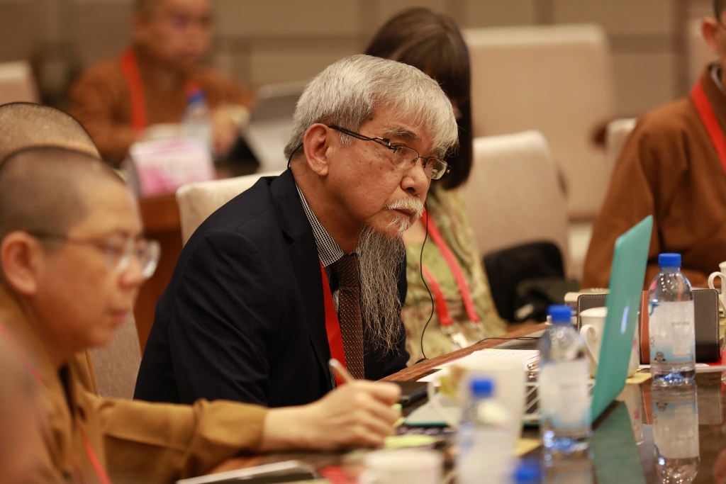 「佛教大學的現代型、人間性與普遍性」議題,現場的討論相當熱烈,光明大學副校長Catalino Riveray也對如何完成人間佛教的傳教進行提問。 圖/佛光大學提供 「佛教大學的現代型、人間性與普遍性」議題,現場的討論相當熱烈,光明大學副校長Catalino Riveray也對如何完成人間佛教的傳教進行提問。 圖/佛光大學提供