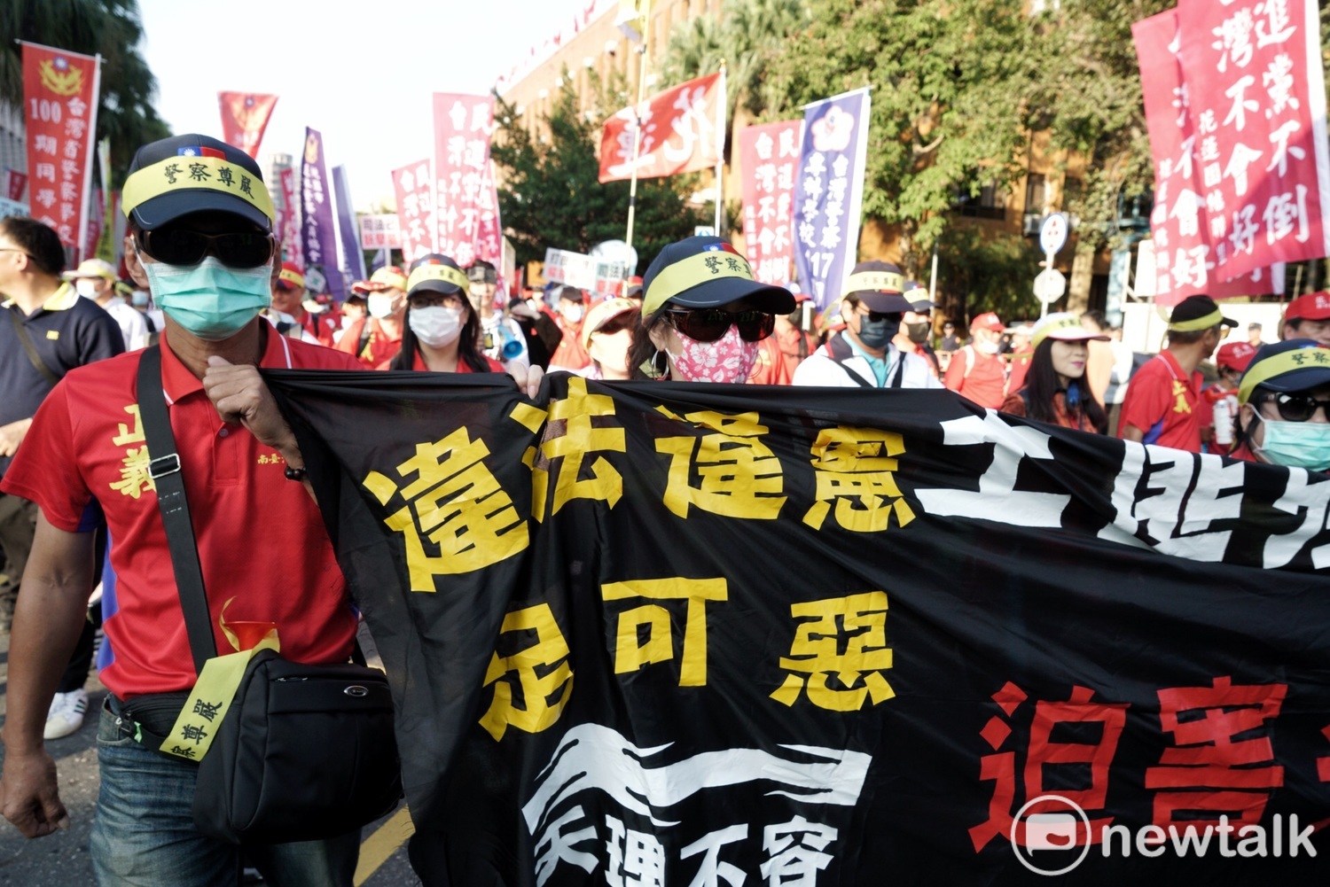 遊行於下午2時開始集合,並在2時30分從博愛路出發。 圖:張良一/攝 遊行於下午2時開始集合,並在2時30分從博愛路出發。 圖:張良一/攝