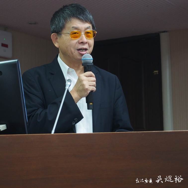 吳焜裕說,自己要重返學界。 圖:擷自吳焜裕臉書 吳焜裕說,自己要重返學界。 圖:擷自吳焜裕臉書