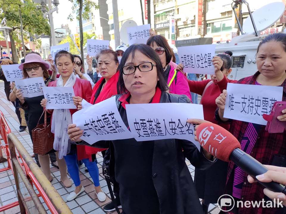 中國籍配偶北上抗議國民黨不分區名單。 圖:黃建豪/攝 中國籍配偶北上抗議國民黨不分區名單。 圖:黃建豪/攝