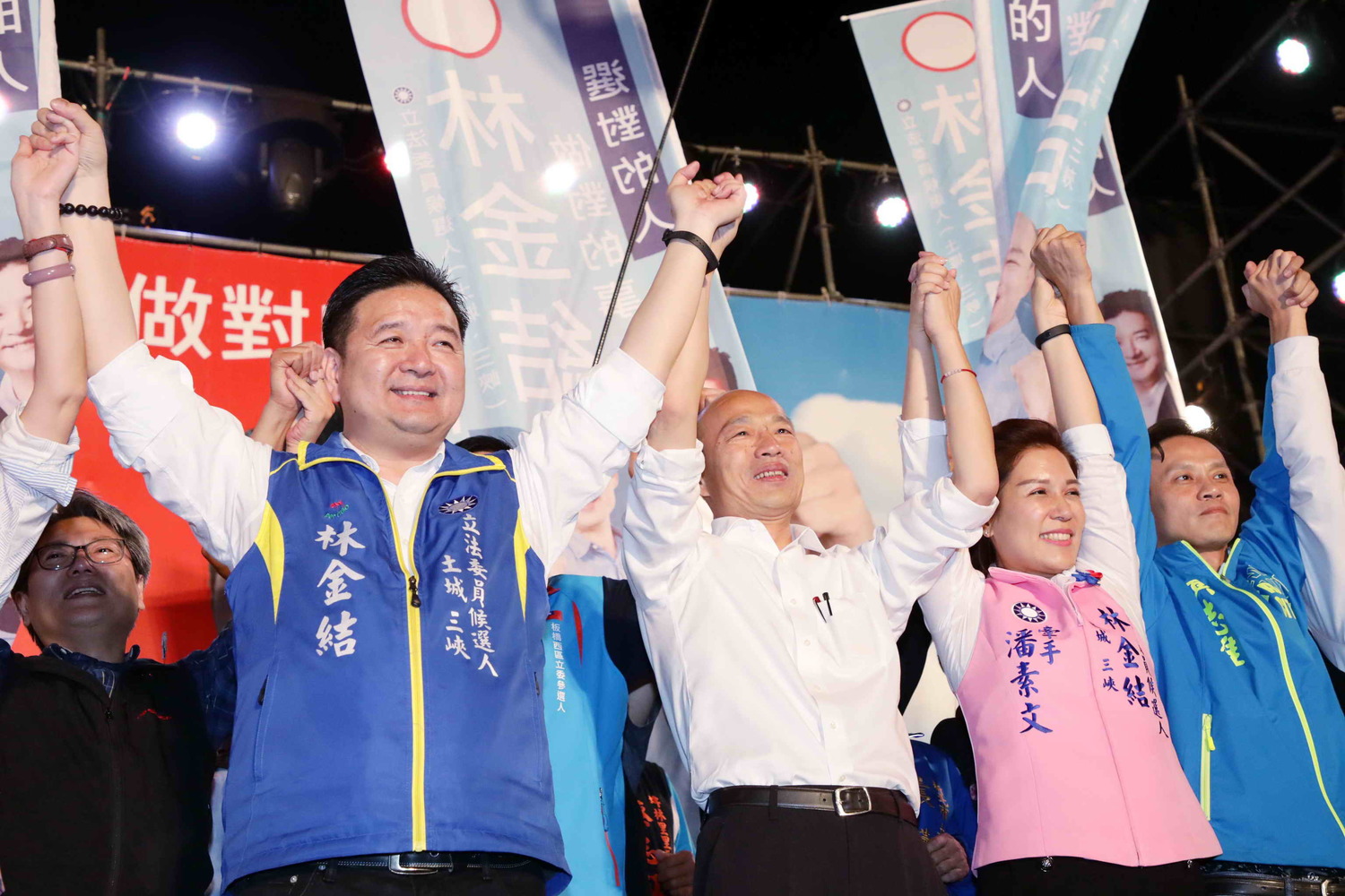 韓國瑜今晚為林金結站台。 圖:林金結提供 韓國瑜今晚為林金結站台。 圖:林金結提供