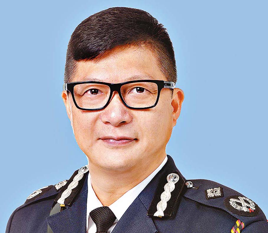 鄧炳強在2012至2014年間擔任元朗警區指揮官期間,被懷疑與黑道勾結,接任香港警務處處長受到港民質疑。 圖:翻攝自香港警務處 鄧炳強在2012至2014年間擔任元朗警區指揮官期間,被懷疑與黑道勾結,接任香港警務處處長受到港民質疑。 圖:翻攝自香港警務處