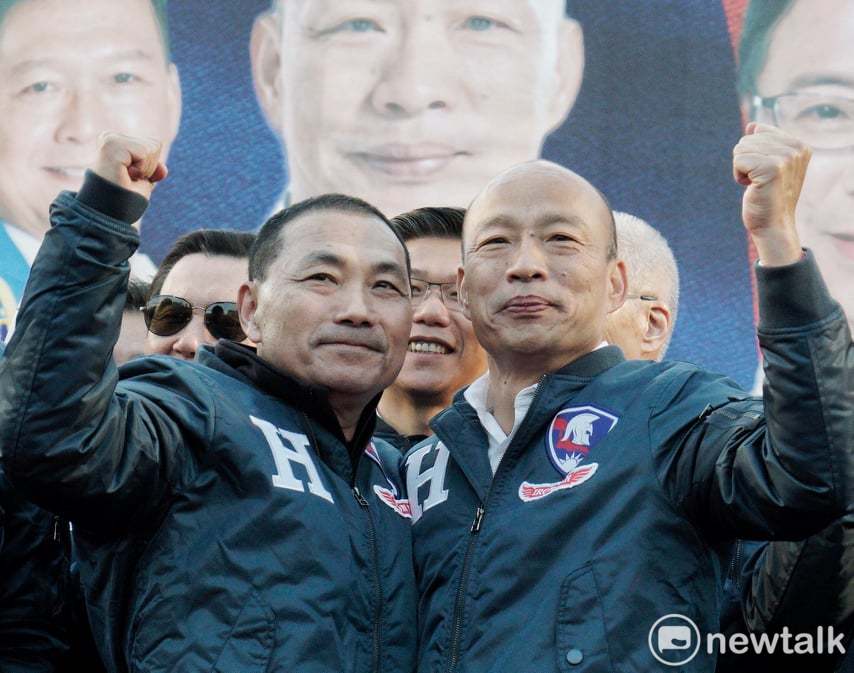 國民黨總統候選人韓國瑜於新北市造勢,與新北市長侯友宜同台。 圖:張良一/攝 國民黨總統候選人韓國瑜於新北市造勢,與新北市長侯友宜同台。 圖:張良一/攝