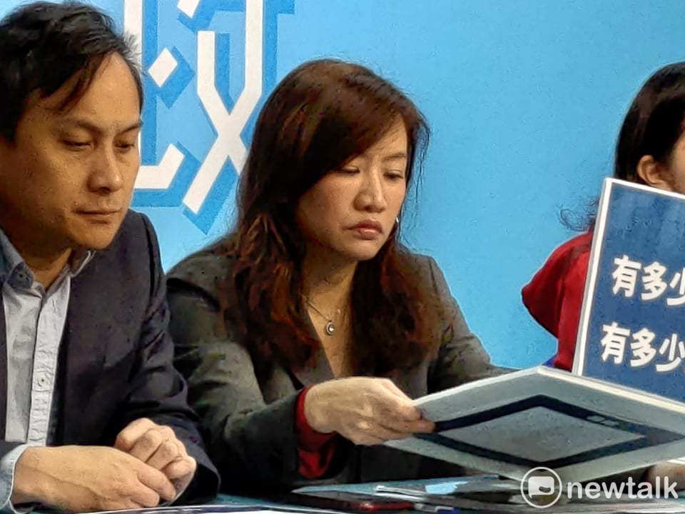 韓競選辦公室總發言人王淺秋、葉元之。 圖:黃建豪/攝 韓競選辦公室總發言人王淺秋、葉元之。 圖:黃建豪/攝