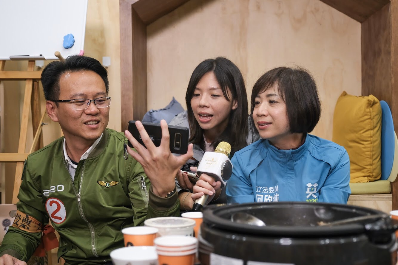 莊競程、洪慈庸、何欣純(由左至右)。 圖:洪慈庸立委辦公室/提供 莊競程、洪慈庸、何欣純(由左至右)。 圖:洪慈庸立委辦公室/提供