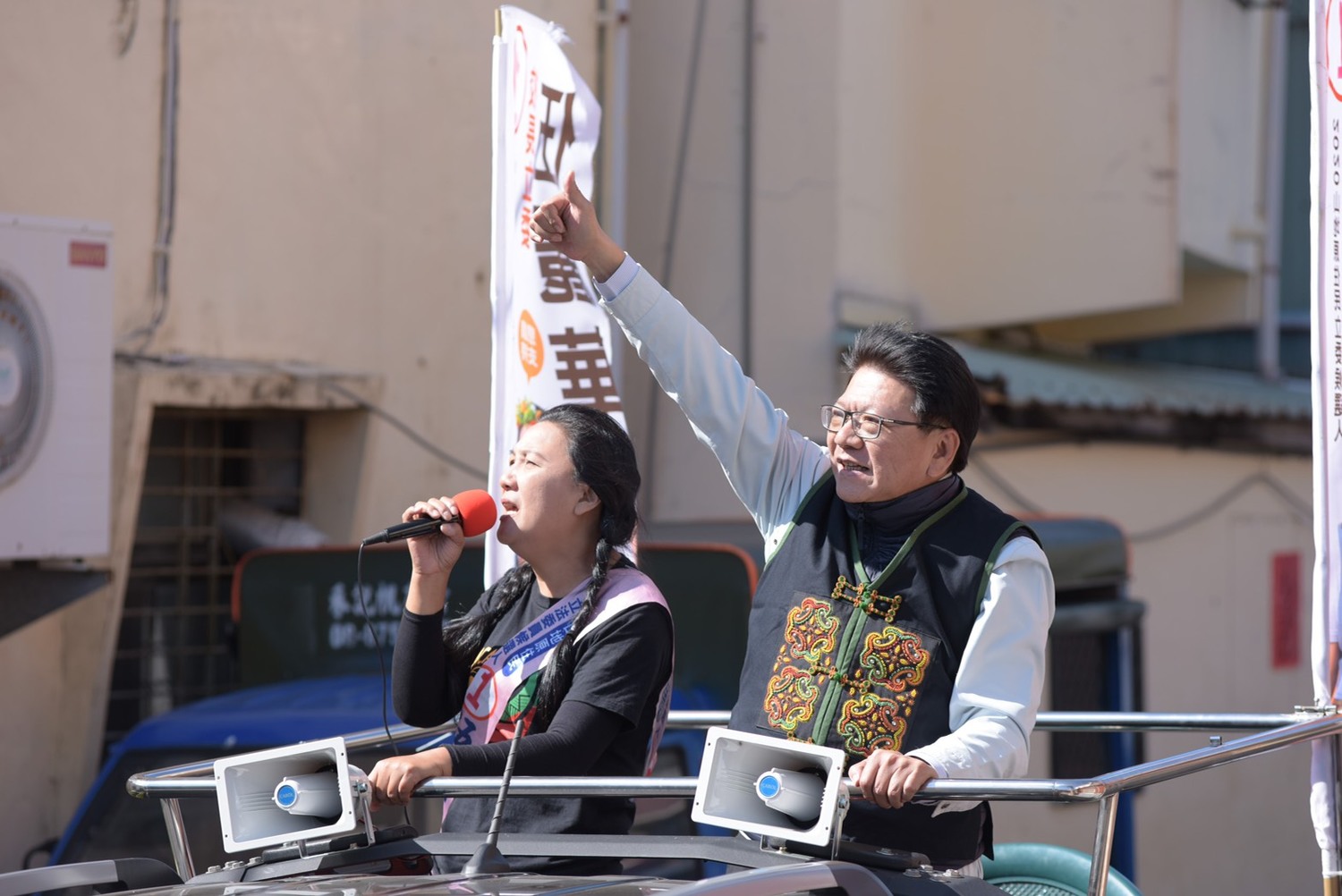 「伍力全開,原鄉同行」全天車隊活動。 圖:伍麗華/提供 「伍力全開,原鄉同行」全天車隊活動。 圖:伍麗華/提供