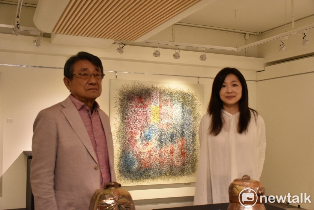 安倍安人(左)與內田江美藝術路上愛相隨。 圖:孫家銘/攝 安倍安人(左)與內田江美藝術路上愛相隨。 圖:孫家銘/攝