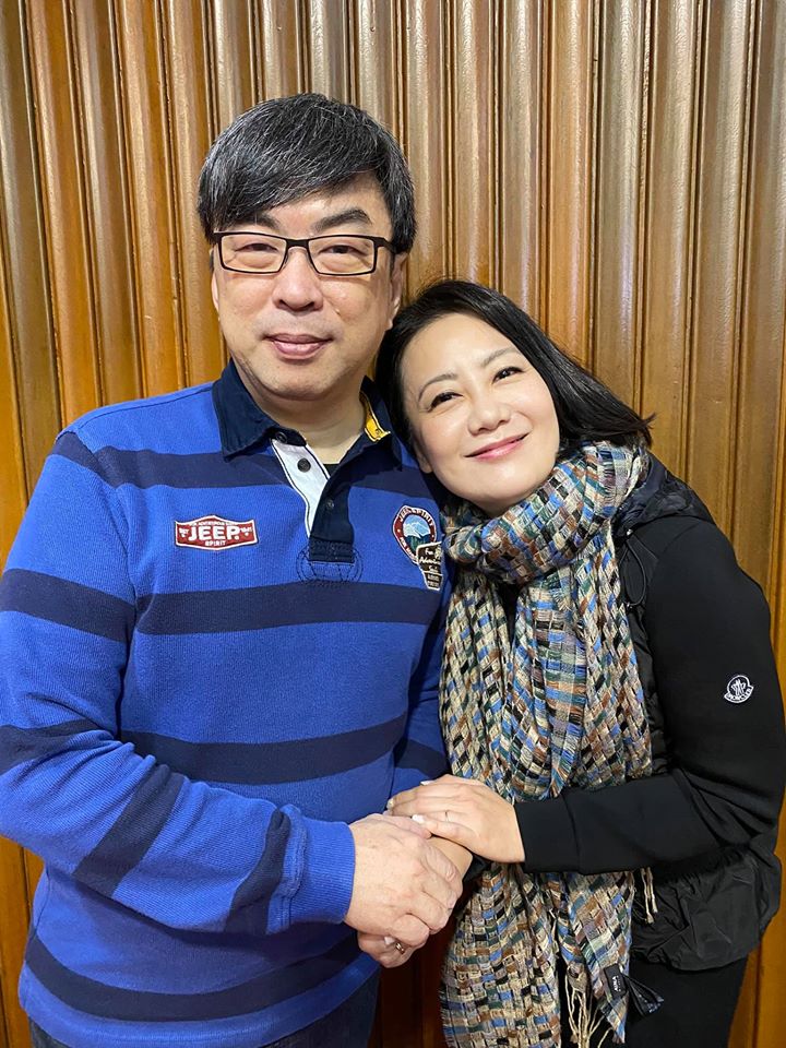 同是新系的段宜康與吳思瑤今日於議場合影。取自吳思瑤臉書 同是新系的段宜康與吳思瑤今日於議場合影。取自吳思瑤臉書