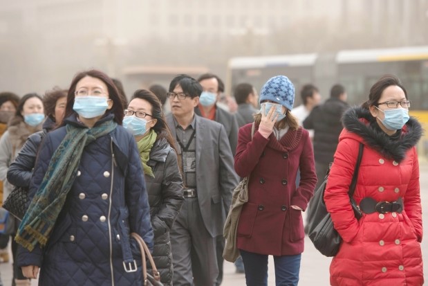 武漢肺炎疫情升溫,中國死亡人數破千例,民眾人心惶惶。 圖:翻攝人民日報臉書(資料照片) 武漢肺炎疫情升溫,中國死亡人數破千例,民眾人心惶惶。 圖:翻攝人民日報臉書(資料照片)