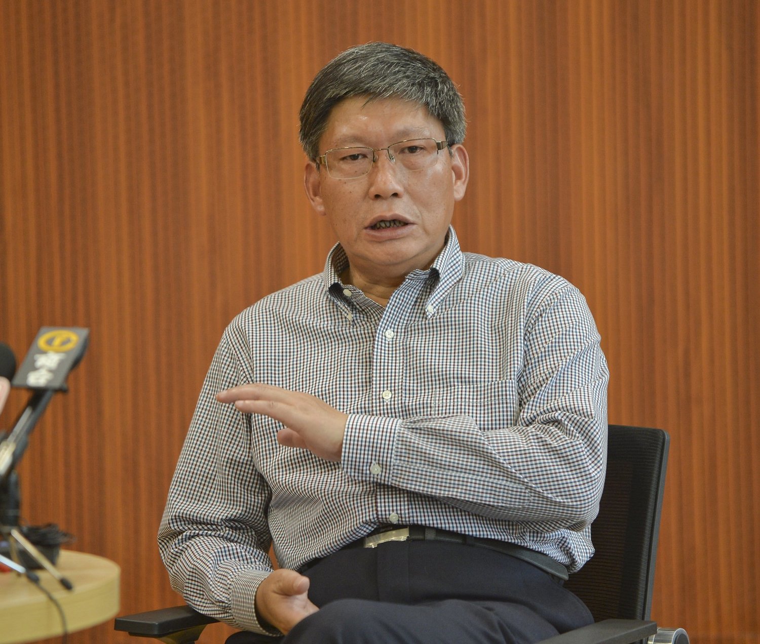 面對武漢疫情,病毒學研究領域專家管軼都感嘆「有心無力」。 圖:翻攝自推特 面對武漢疫情,病毒學研究領域專家管軼都感嘆「有心無力」。 圖:翻攝自推特