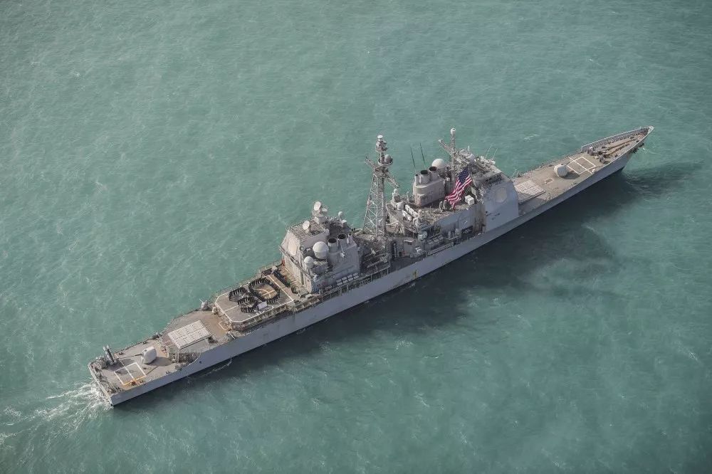 美國軍艦「錢瑟勒斯維爾」號。 圖:翻攝自中國《環球時報》 美國軍艦「錢瑟勒斯維爾」號。 圖:翻攝自中國《環球時報》