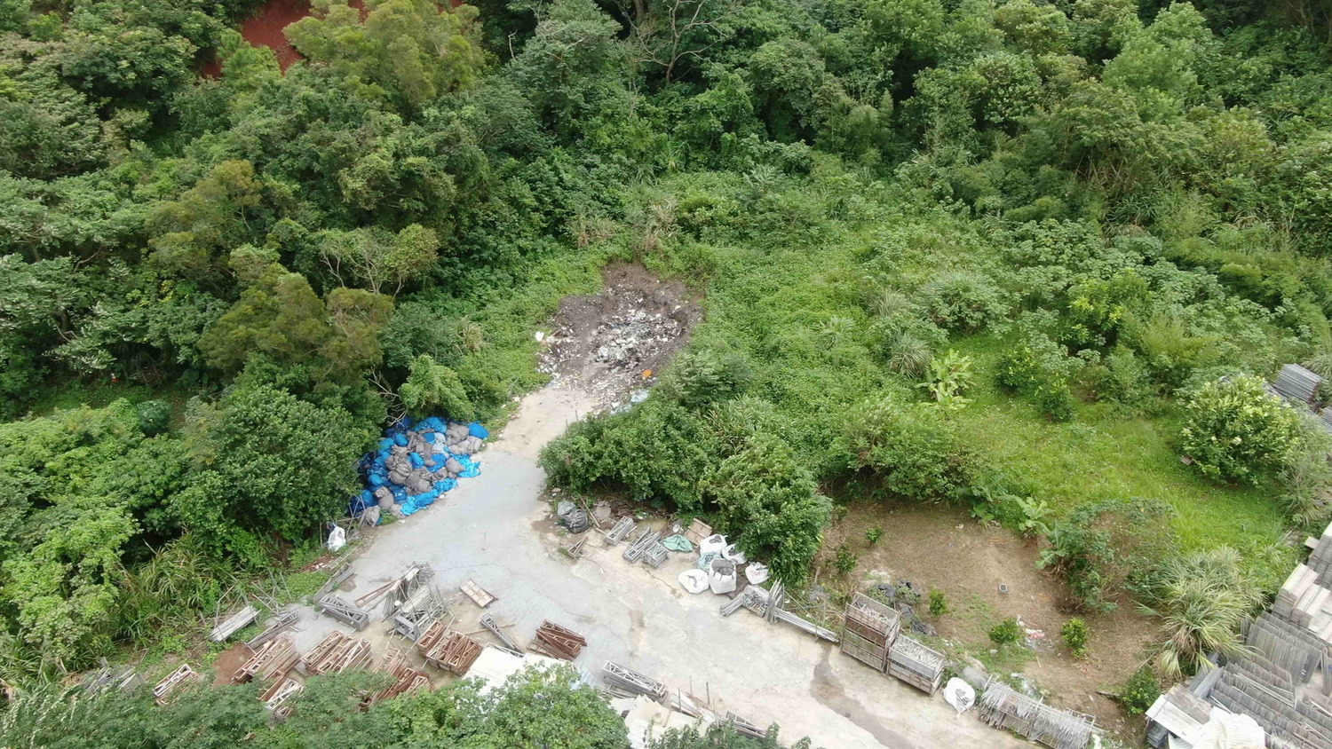 空拍機蒐證違規事證。 圖:新北市環保局/提供 空拍機蒐證違規事證。 圖:新北市環保局/提供