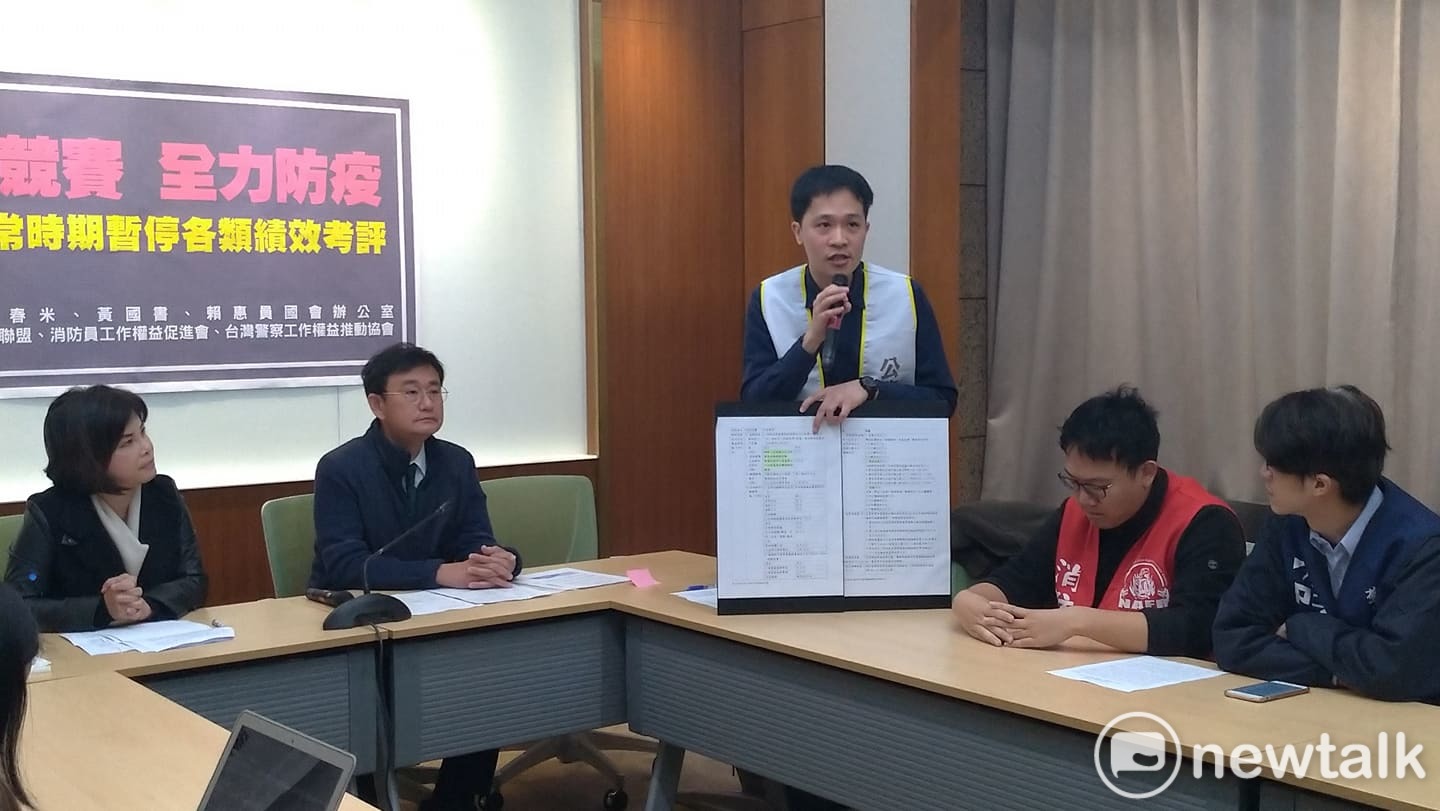 台灣公務革新力量聯盟秘書長何昀峯。 圖:陳佩君/攝 台灣公務革新力量聯盟秘書長何昀峯。 圖:陳佩君/攝