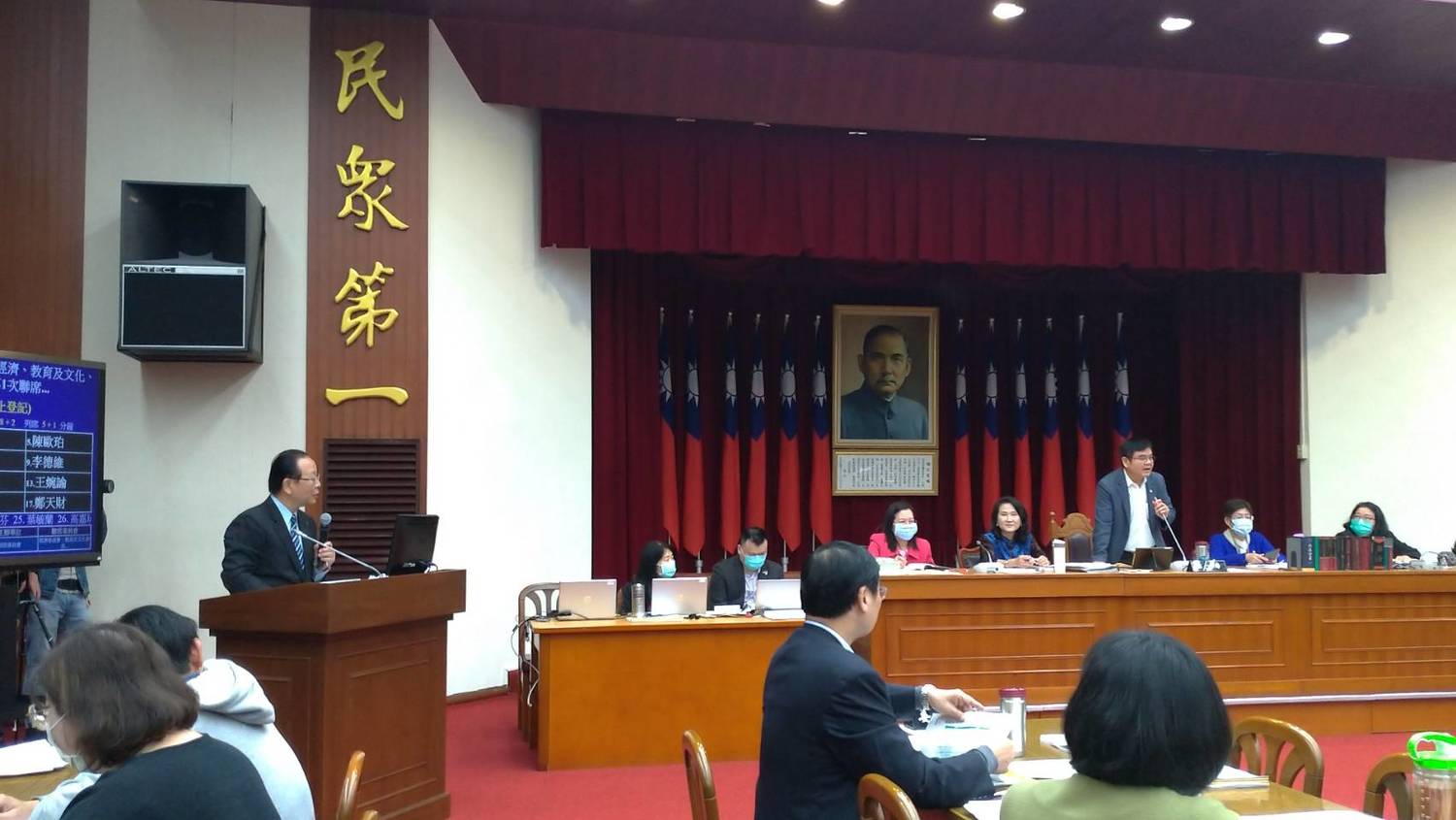 林德福要求莊瑞雄能裁示讓一些幕僚、聯絡人離去。 圖:陳佩君/攝 林德福要求莊瑞雄能裁示讓一些幕僚、聯絡人離去。 圖:陳佩君/攝