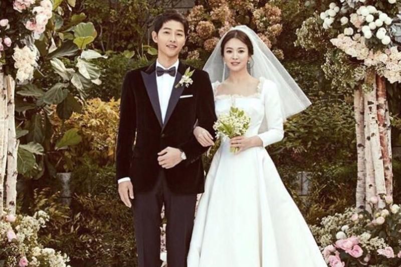 雙宋當年的離婚消息也是從微博傳出 圖:取自宋慧喬IG 雙宋當年的離婚消息也是從微博傳出 圖:取自宋慧喬IG