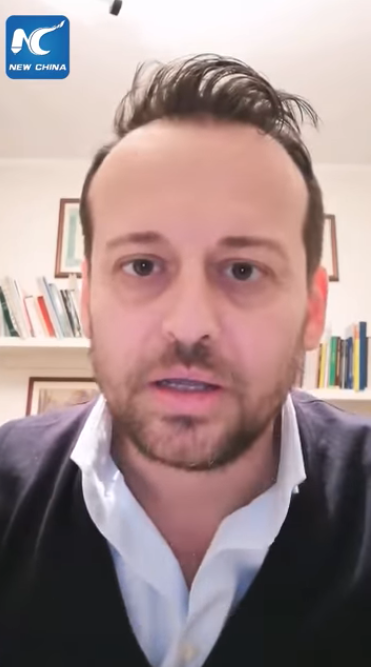 義大利南部西西里島德利亞市長強菲利‧班伽利(Gianfilippo Bancheri)。 圖:擷取自新華社Youtube 義大利南部西西里島德利亞市長強菲利‧班伽利(Gianfilippo Bancheri)。 圖:擷取自新華社Youtube